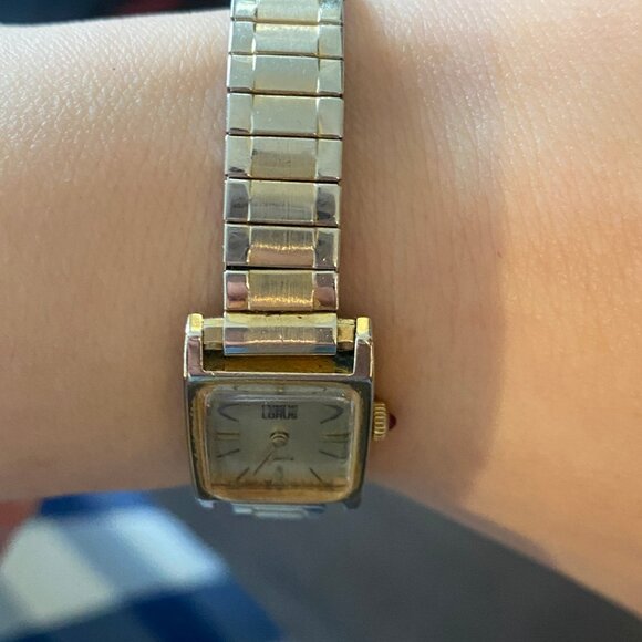 vintage Lorus by Seiko ladies tank Watch square small  preowned - Picture 3 of 9